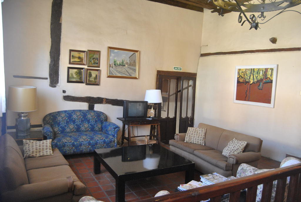 El Meson De Castrojeriz Hotel ภายนอก รูปภาพ